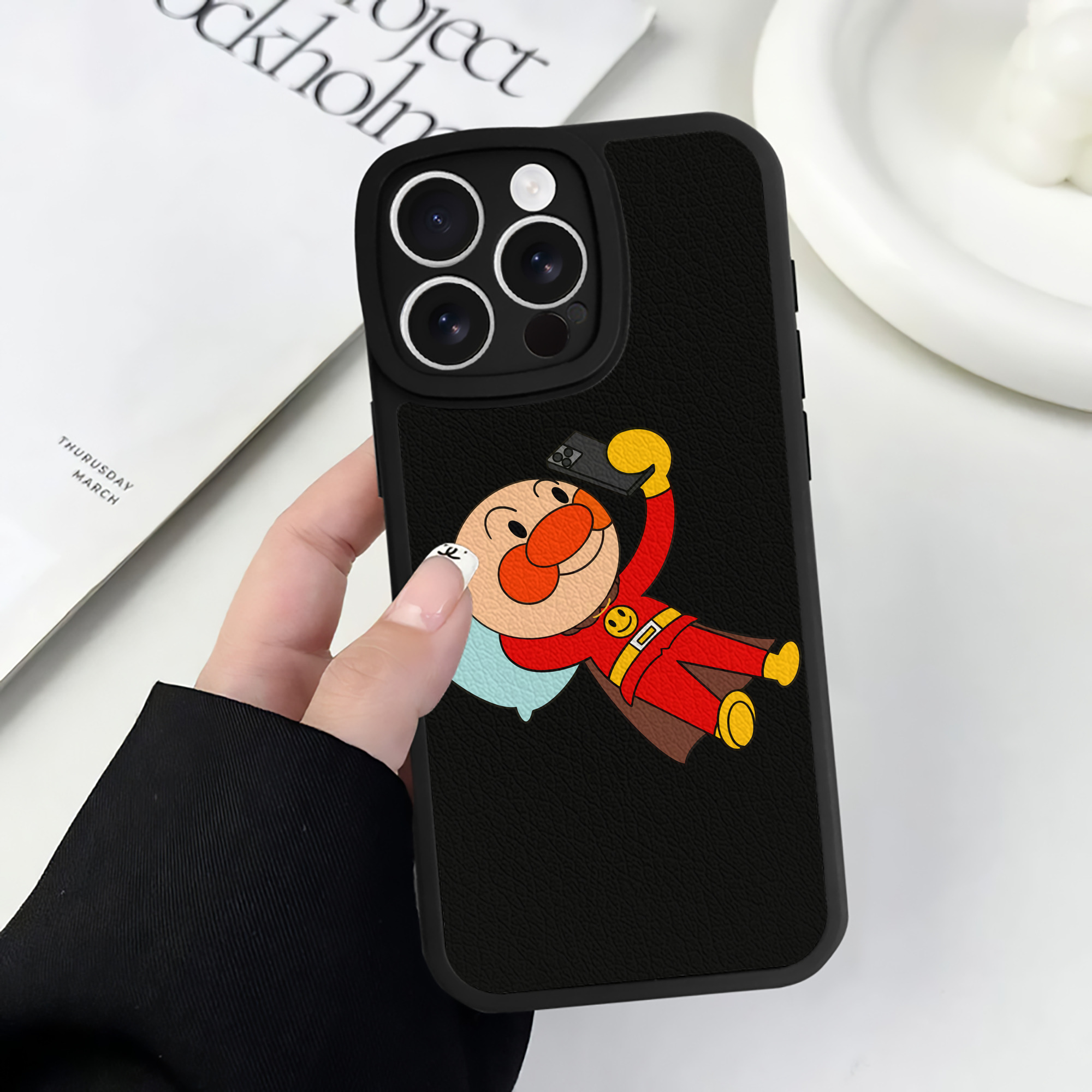 （画像用） アンパンマン Anpanman 【iPhone 16シリーズ対応】シリコンスマホケース（レザー調） 材質：シリコン